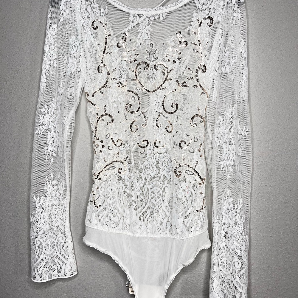 NEW Free People Intimately Ready To Party Ivory White Lace Sequin Bodysuit Sz M - Picture 10 of 10